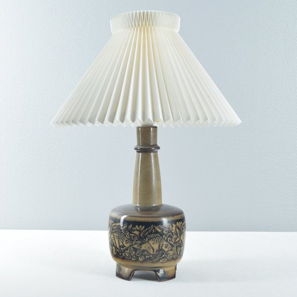 Bordlampe. nr. 21820. 29 cm. Fog &amp; Mrup for Royal Copenhagen.