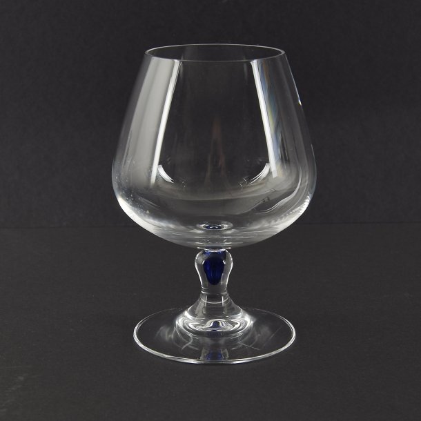 Cognac. 14 cm. Bl Sephir glas. Cristal d'Arques.