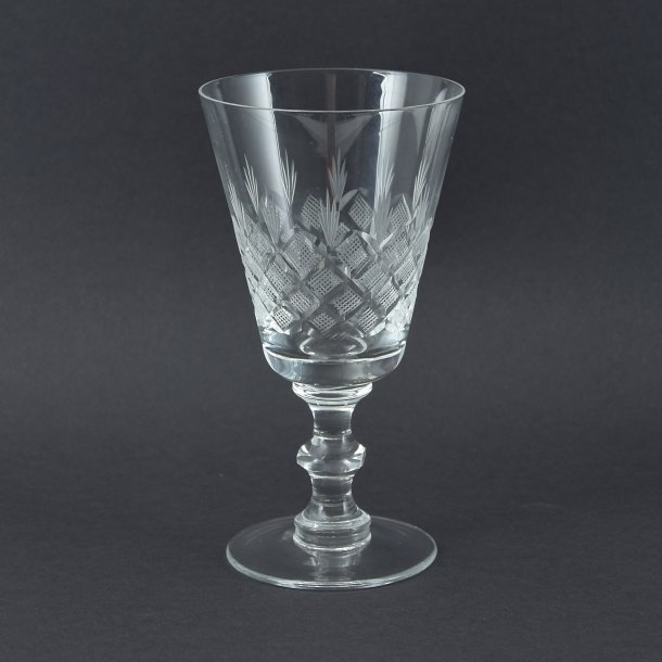 Rdvin. 14,1 cm. Eaton Antik. Lyngby Glas.