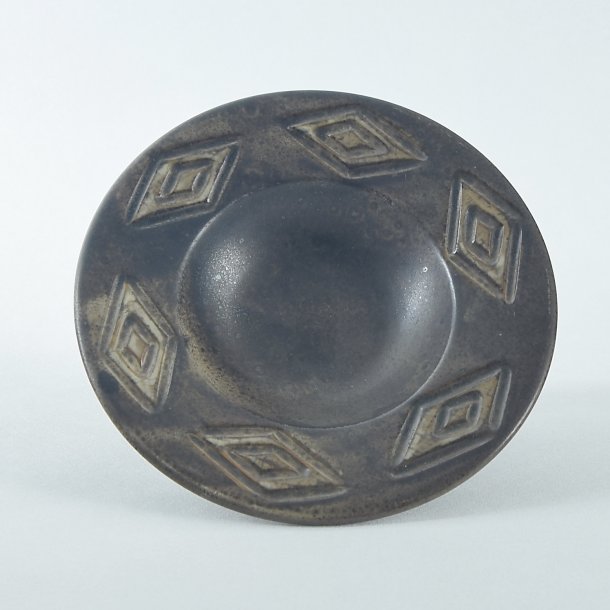 Bordskl, rund. 15 cm fra Lvemose Keramik.