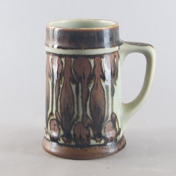 Krus. nr. 380. i brune nuancer. Sholm Keramik.