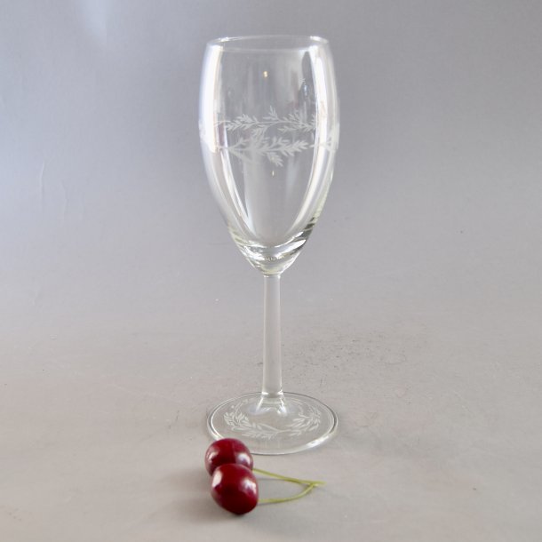 Rdvinsglas. 20,5 cm. Mads Stage Glas, gammel model.