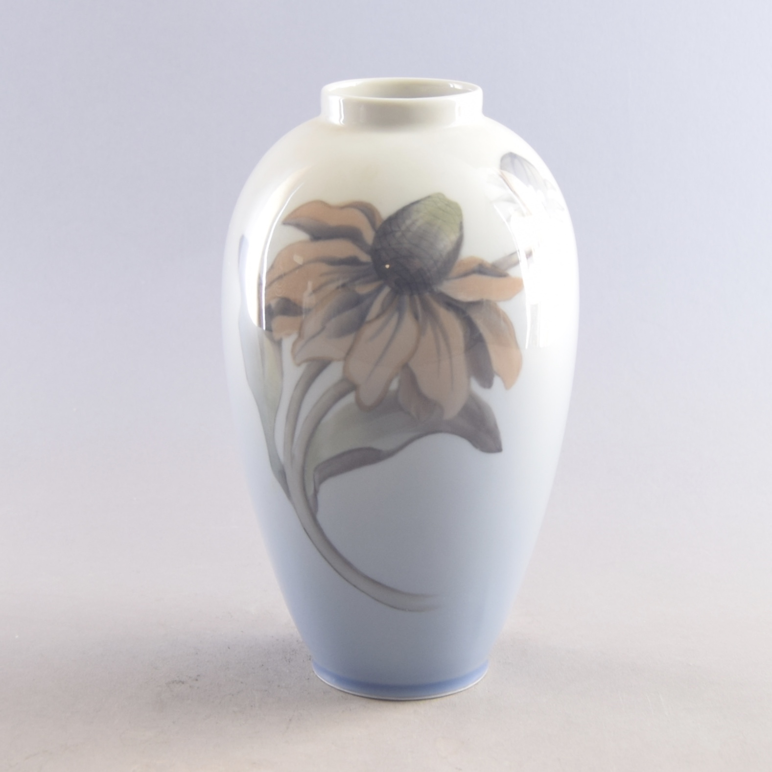 Midler Specificitet fond Vase med blomst I 2680 I 18 cm I Royal Copenhagen