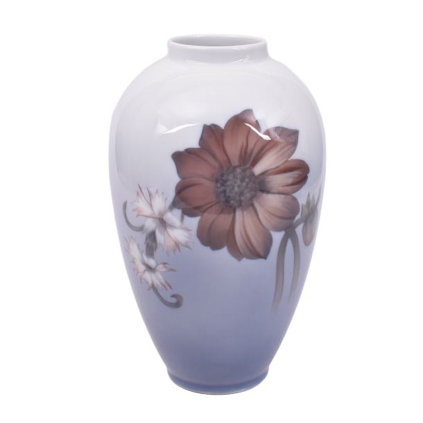 Vase med blomst. nr. 2660 / 1099. 26 cm. Royal Copenhagen.