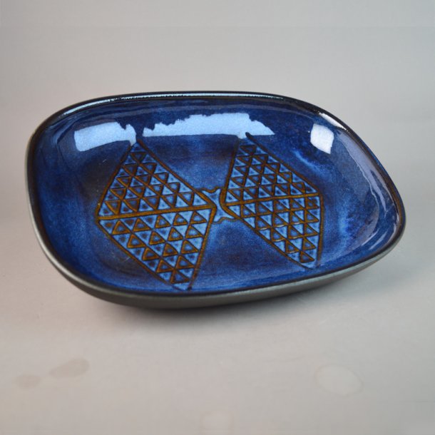 Bordfad. 3332-1. 29,5 cm. Sholm Keramik.
