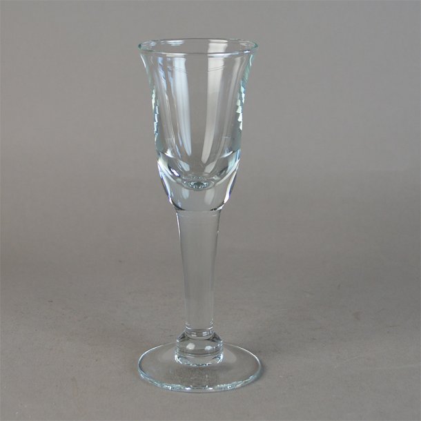 Snaps. 5 cl. Hvid klokke glas. Holmegaard Glasvrk.