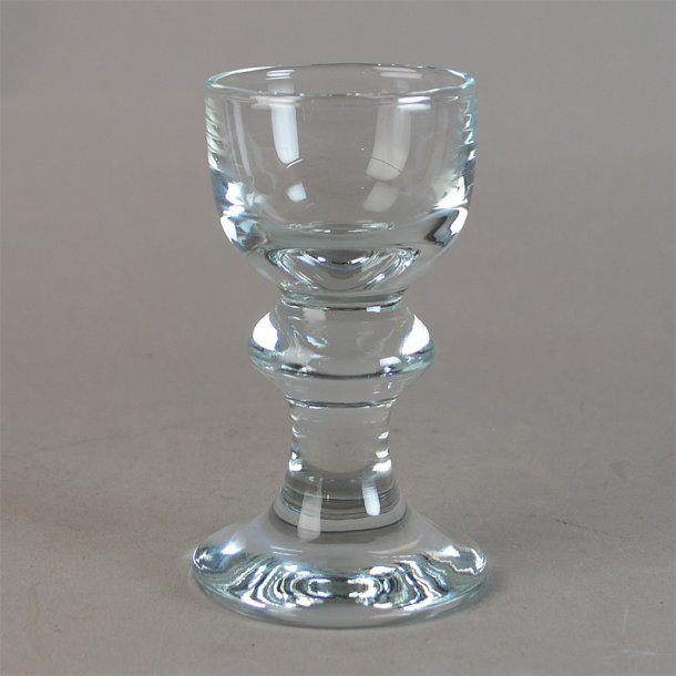 Snaps. 10,3 cm. Jgerglas fra Holmegaard Glasvrk.