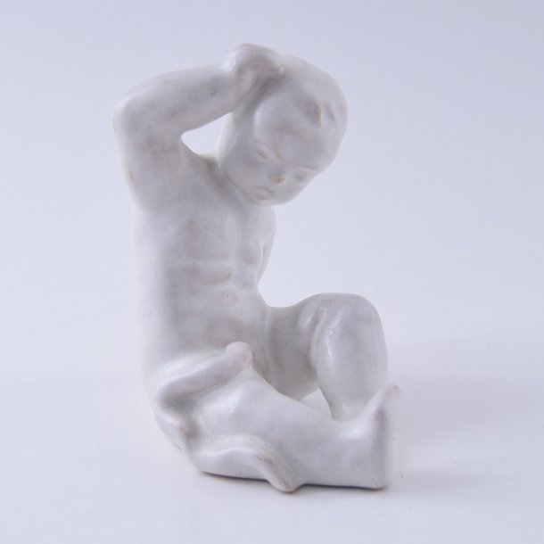 Figur. Dreng med slange. 4502. 11 cm. Michael Andersen Keramik.