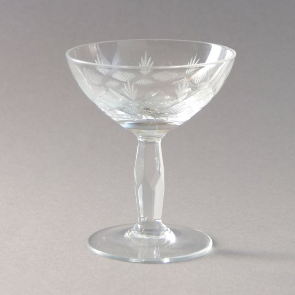 Likrskl. 8,2 cm. Wien Antik glas. Lyngby Glas.