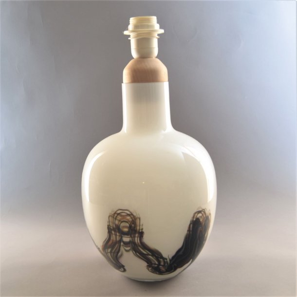 Bordlampe i glas. 38 cm. Holmegaard.